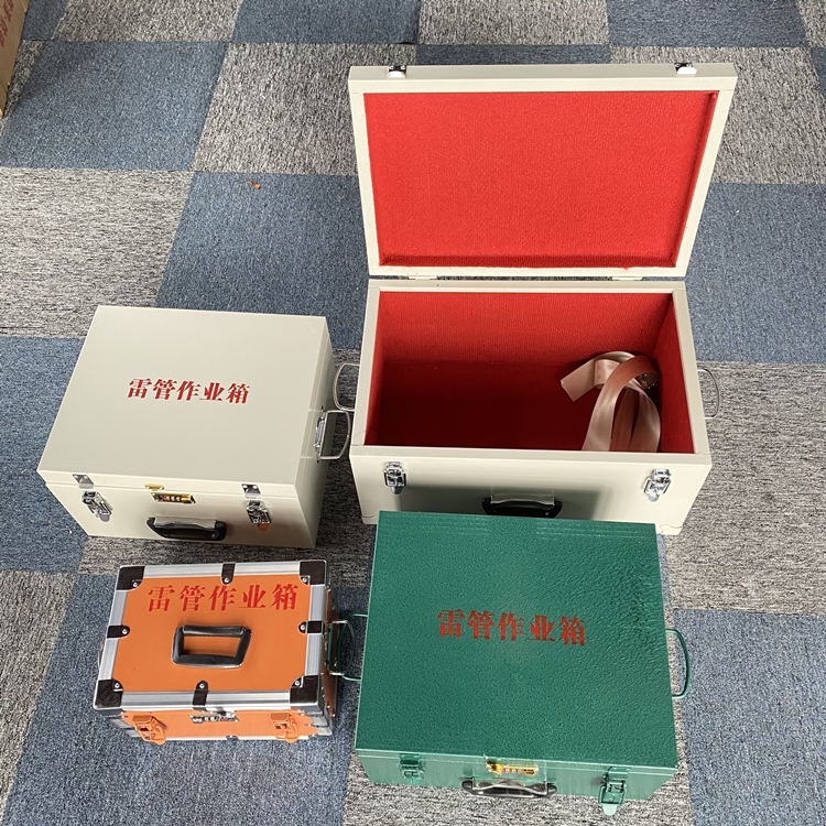 下冶镇爆破工程作业箱如何选择？玻璃钢与传统材质的全面对比